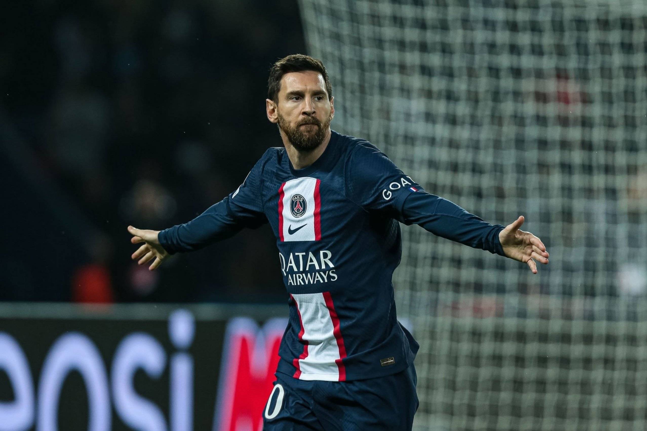 巴塞罗那惊险获胜，梅西关键时刻挺身而出