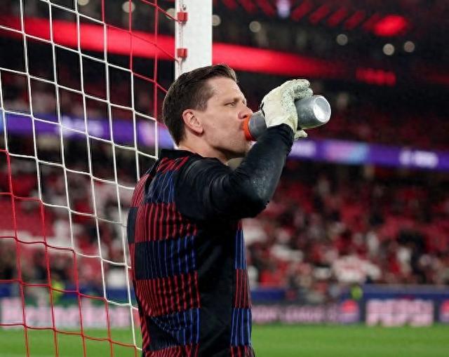 包含祸不单行！巴塞罗那主场不敌遗憾失利的词条