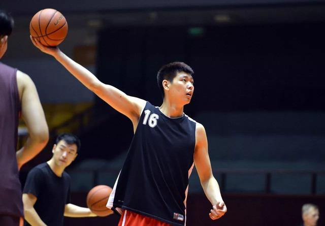 关于辽宁男篮实力膨胀,一路狂奔朝冠军进发的信息 关于辽宁男篮实力膨胀,一路狂奔朝冠军进发的信息