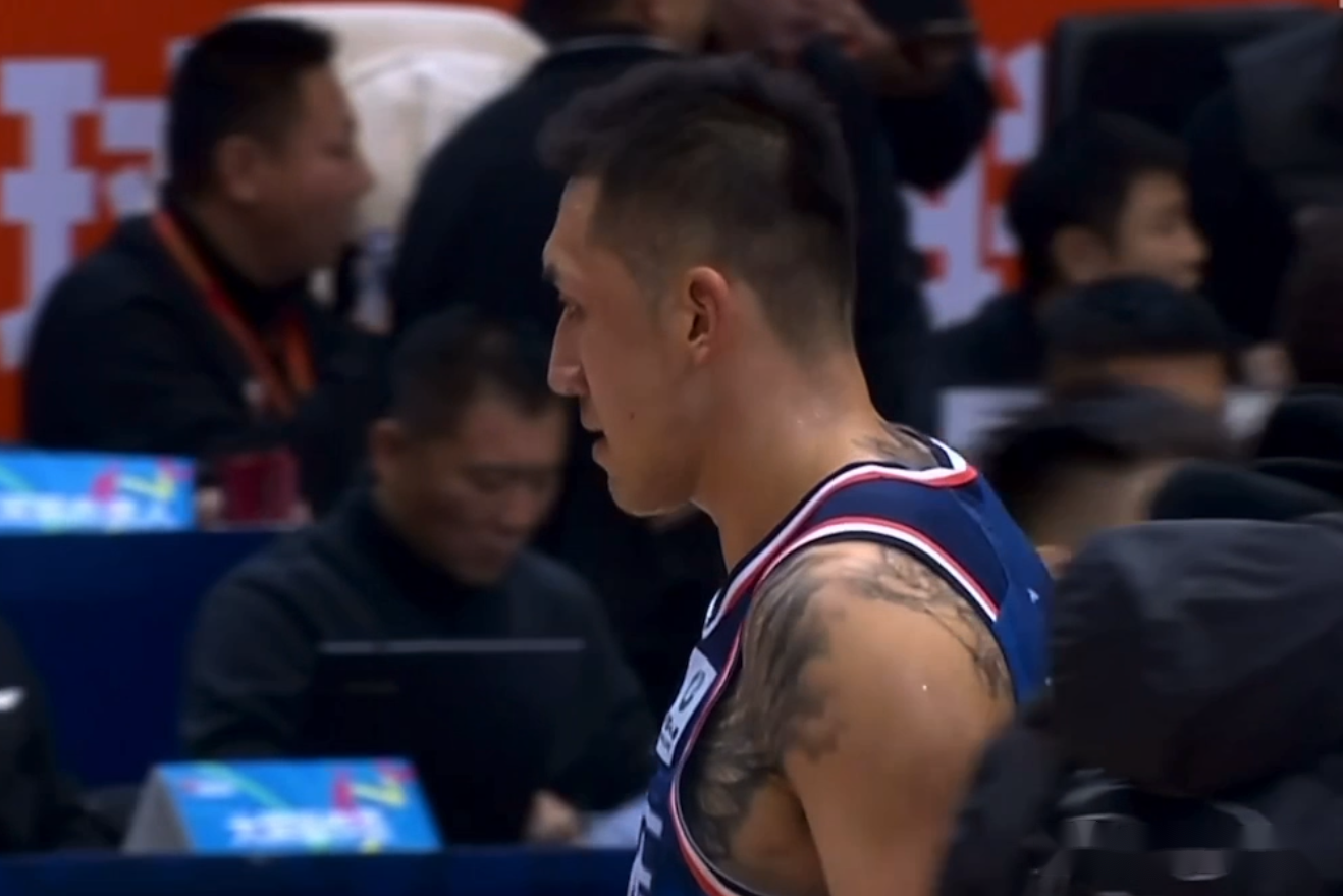 开云官网-卡昌队球员因出色表现获得主教练赞赏