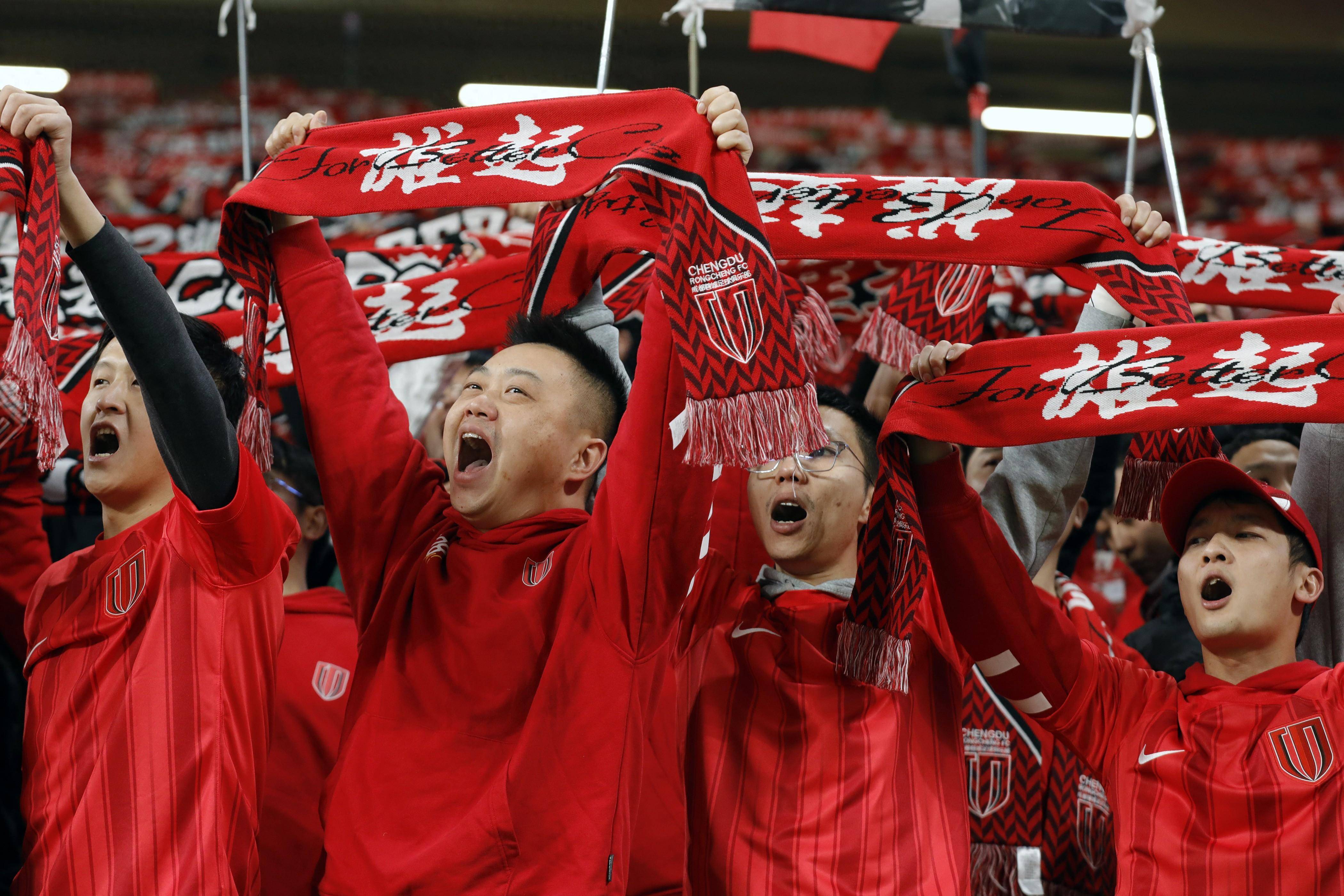 开云体育官网-国内足球热门赛事燃情开战，吸引众多球迷关注的简单介绍