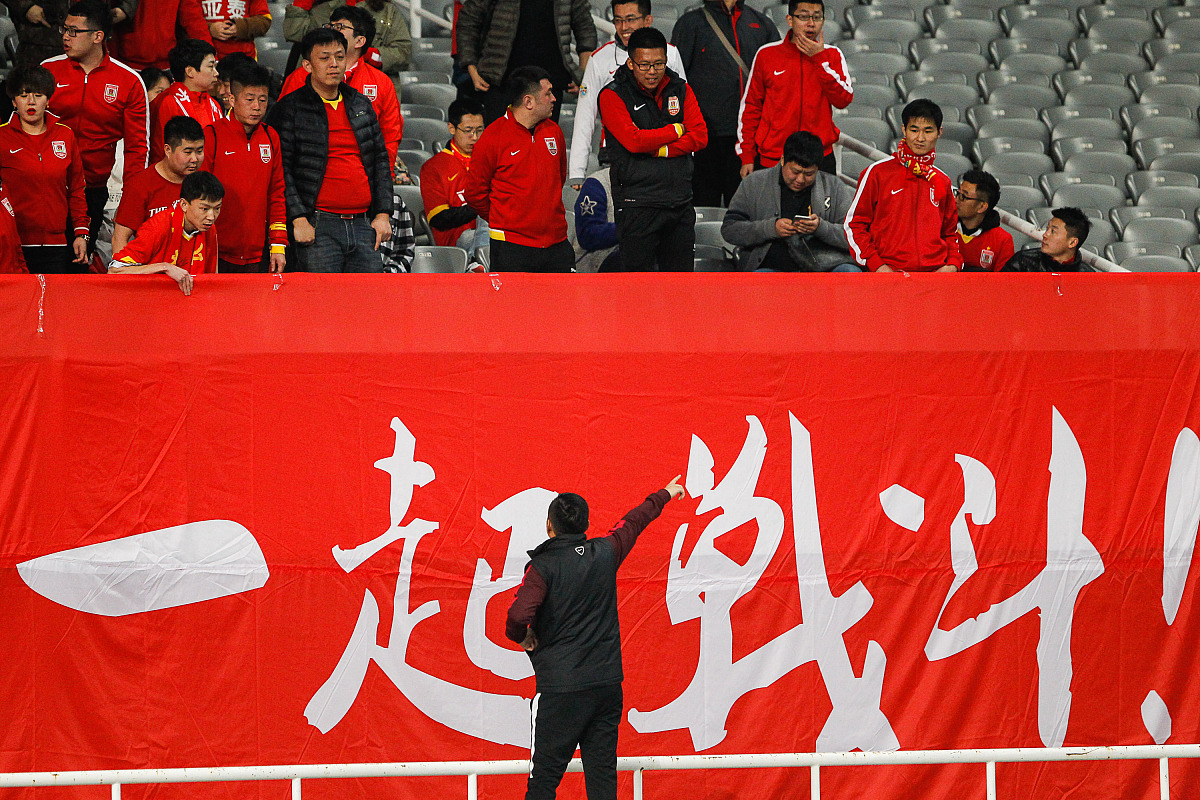 包含球员们在场上发挥出色，助球队获得胜利的词条