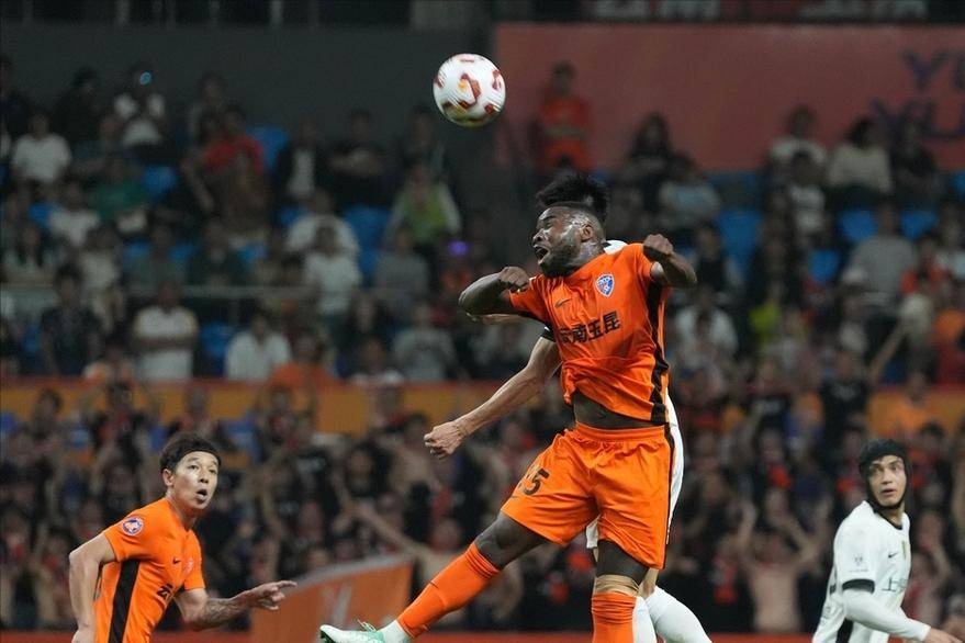 包含鲁能客场憾负国安，保级压力不小的词条