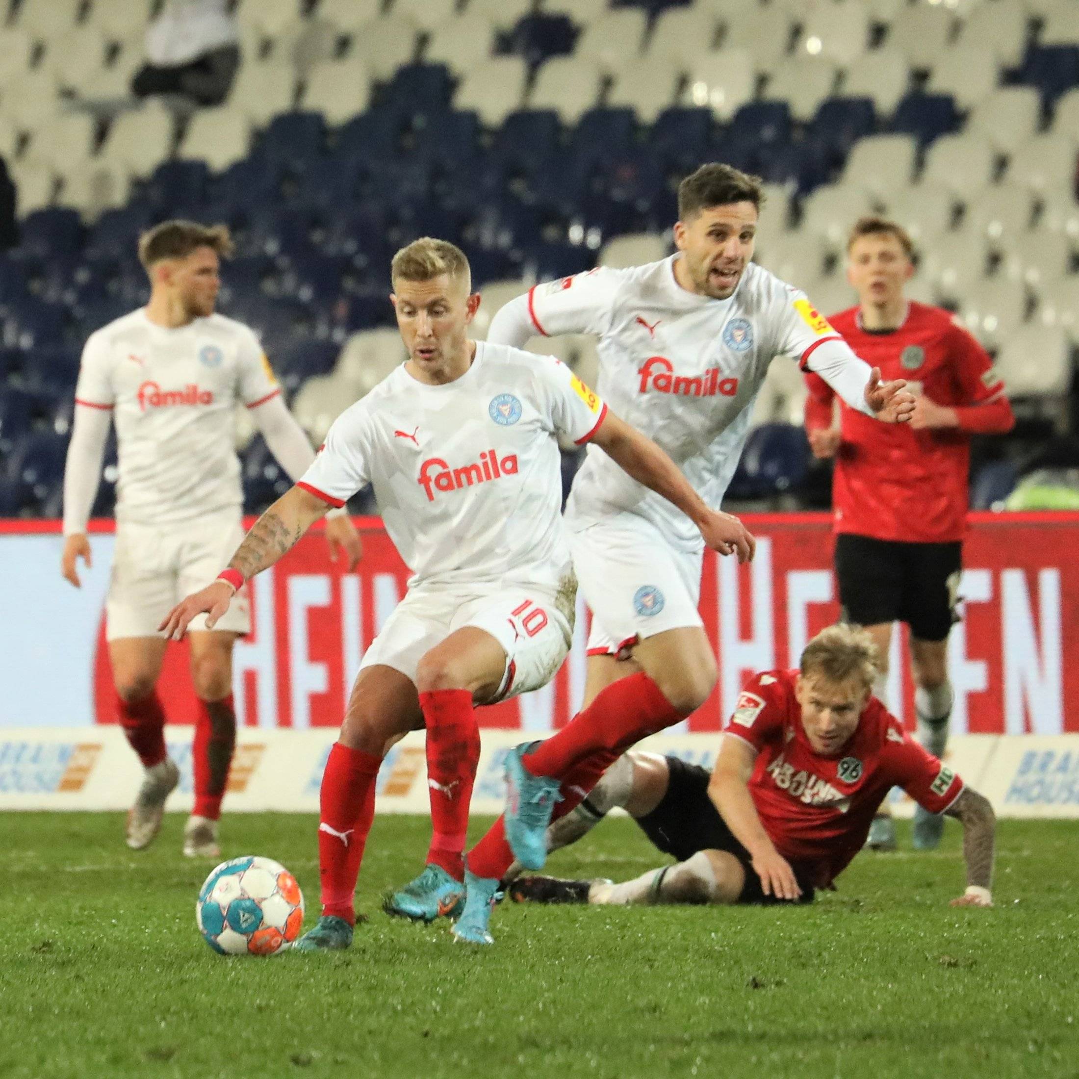 罗斯托克主场胜利，坚定中游位置