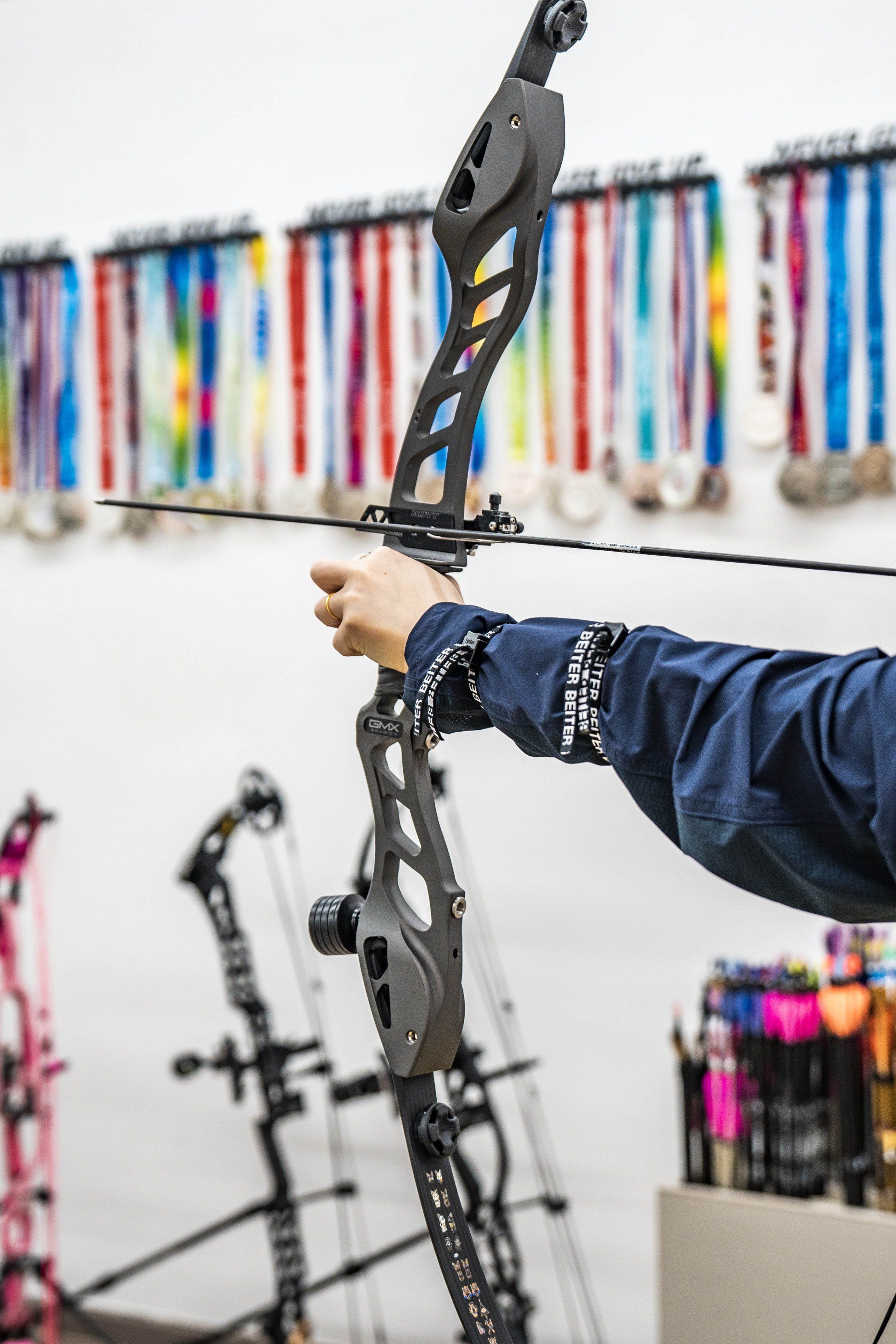 开云体育-射箭比赛：弓箭手对决，一箭定天下的简单介绍