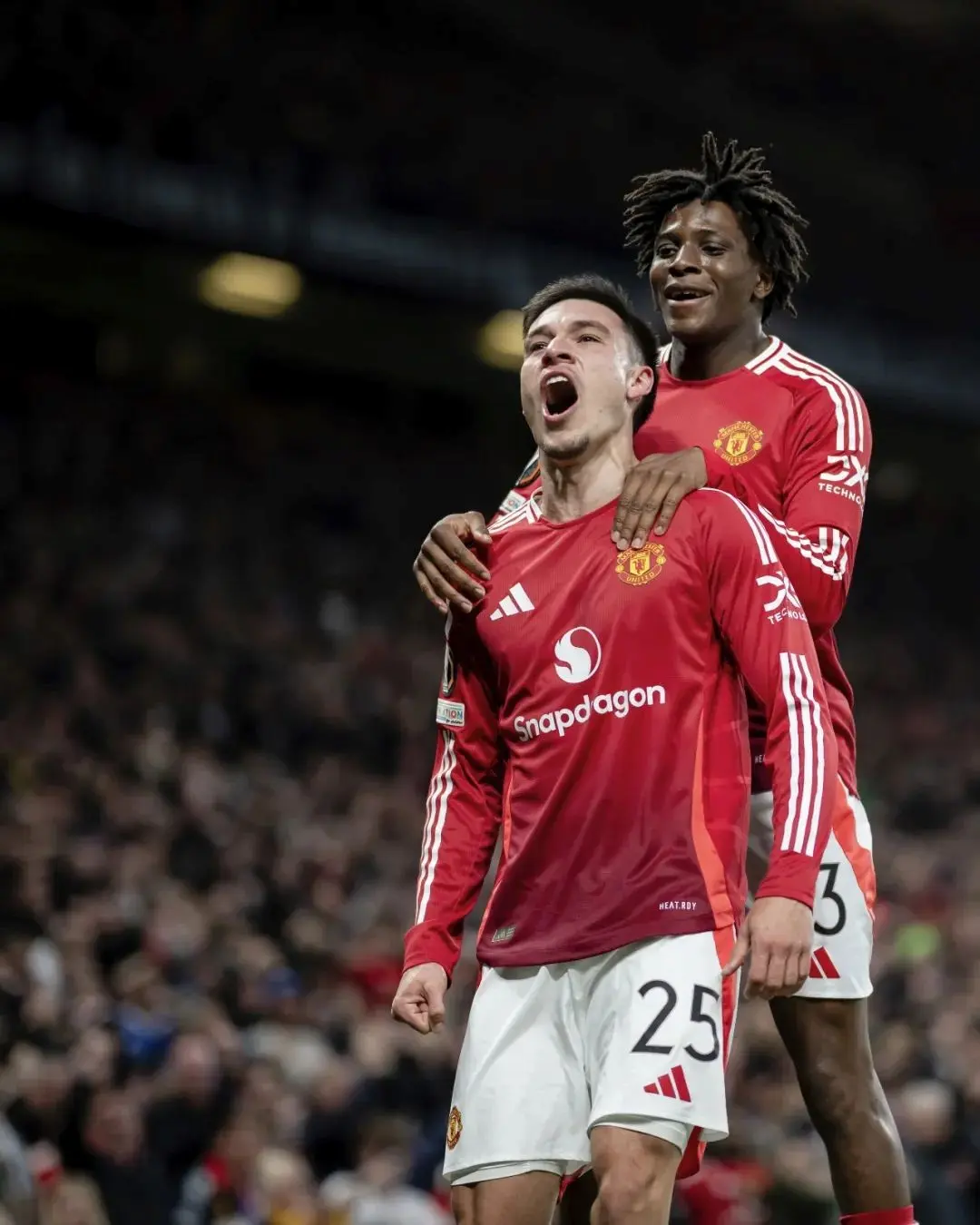 曼联绝杀皇马暂居次席欧战逐鹿争锋 曼联绝杀皇马暂居次席欧战逐鹿争锋