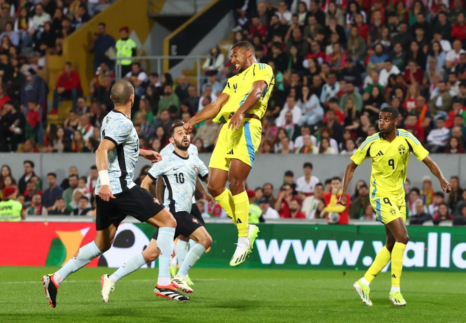 开云体育-瑞典队险胜英格兰，晋级欧洲国家杯半决赛的简单介绍