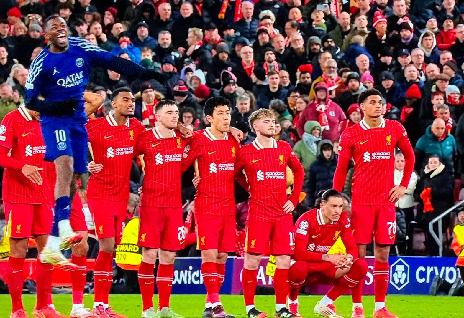 利物浦险胜尤文，梅西梅开二度欧冠的简单介绍