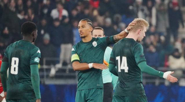 开云体育app-斯特拉斯堡队备战迎战实力强劲对手