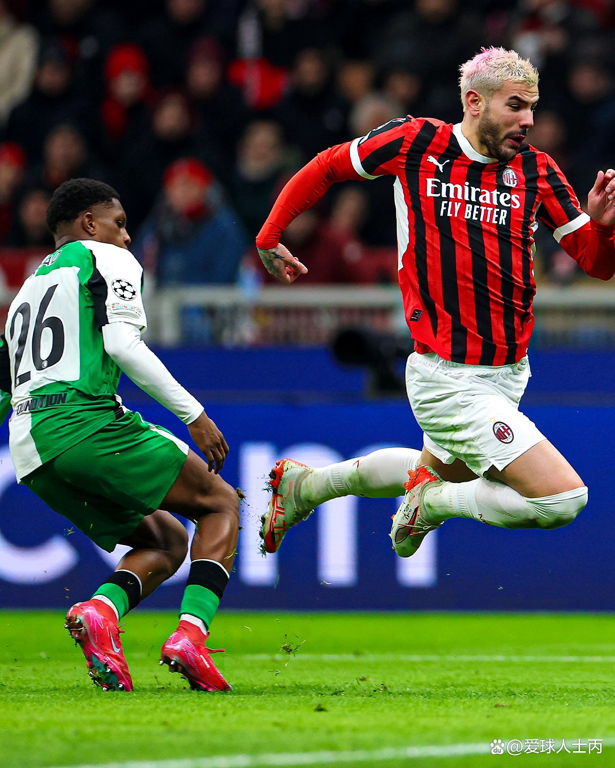 关于AC米兰连续两场失利,欧冠梦碎在视线中的信息 关于AC米兰连续两场失利,欧冠梦碎在视线中的信息