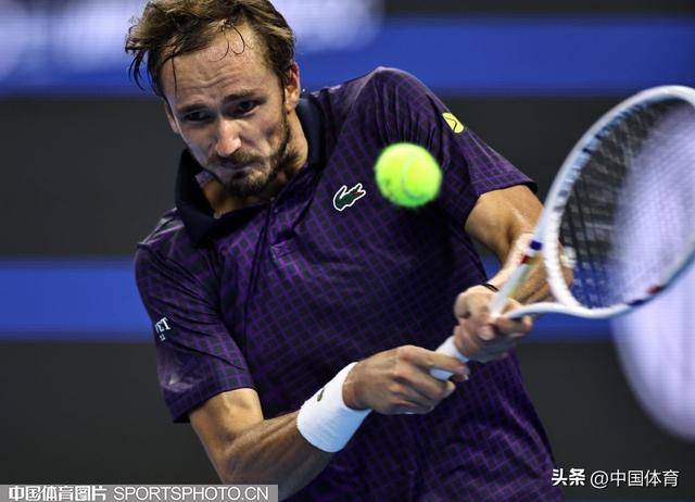 开云体育入口-美国网球队绝杀澳大利亚网球队，梅德韦杰夫统治全场的简单介绍