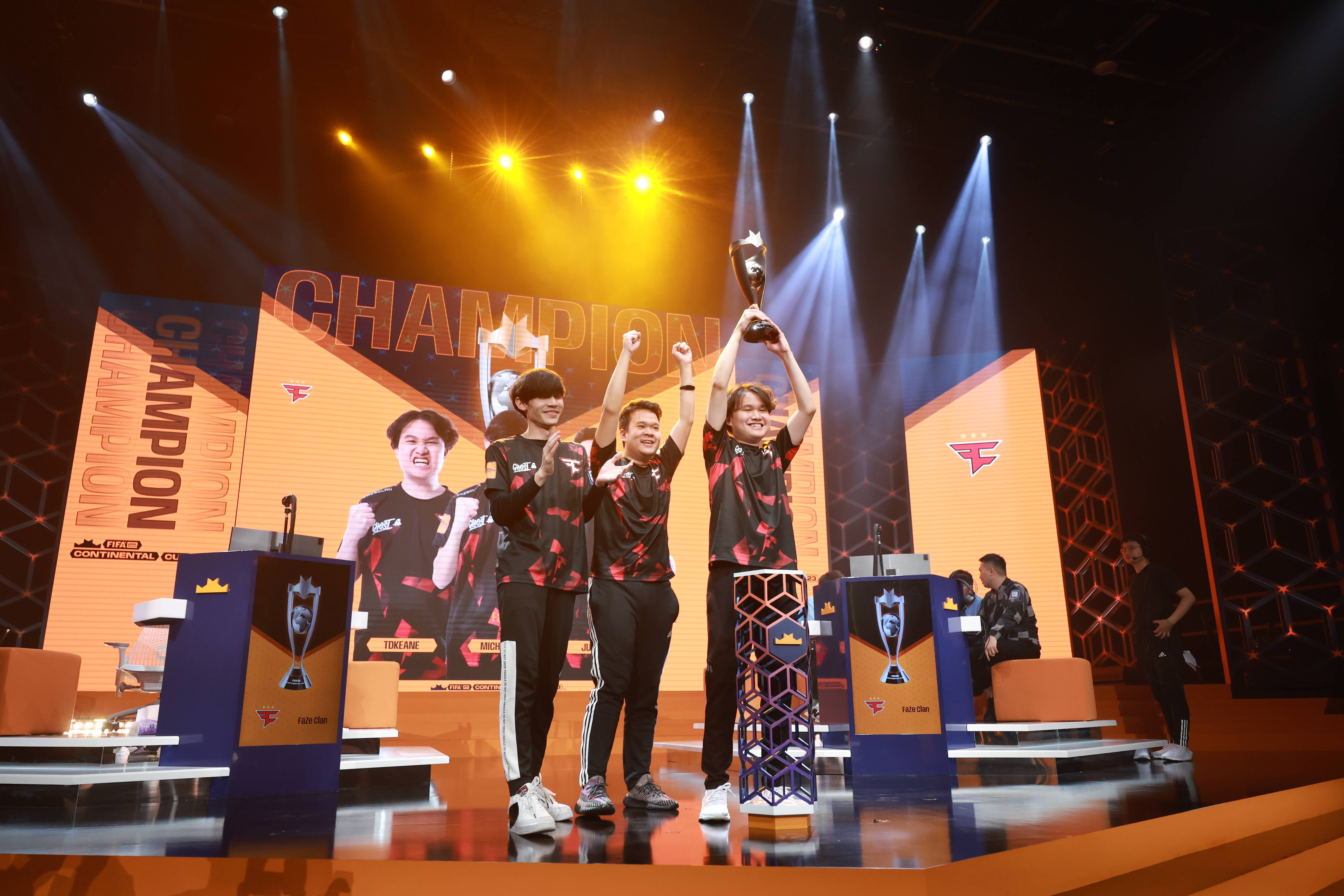 开云体育-FIFA电竞选手赛后落泪,背后故事感人