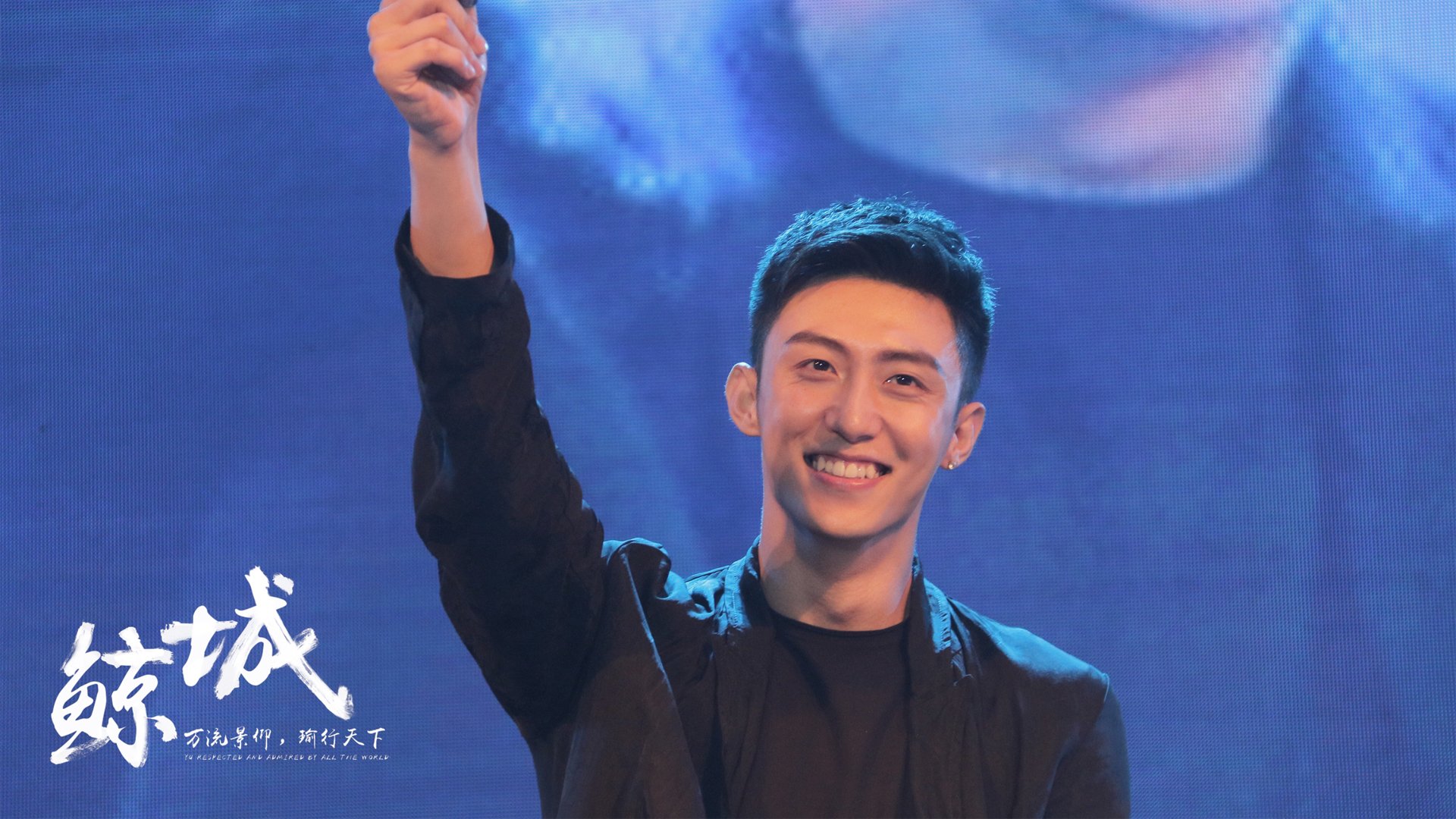 开云下载-雄鹿封锁太阳，欧文在破晓时分成为关键先生—一部现代篮球的双城记