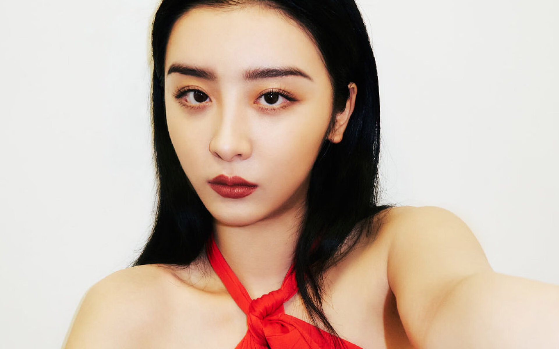 阿劳霍绝杀时刻，读秒声中的希腊神话，压哨绝杀点燃欧洲杯夜空