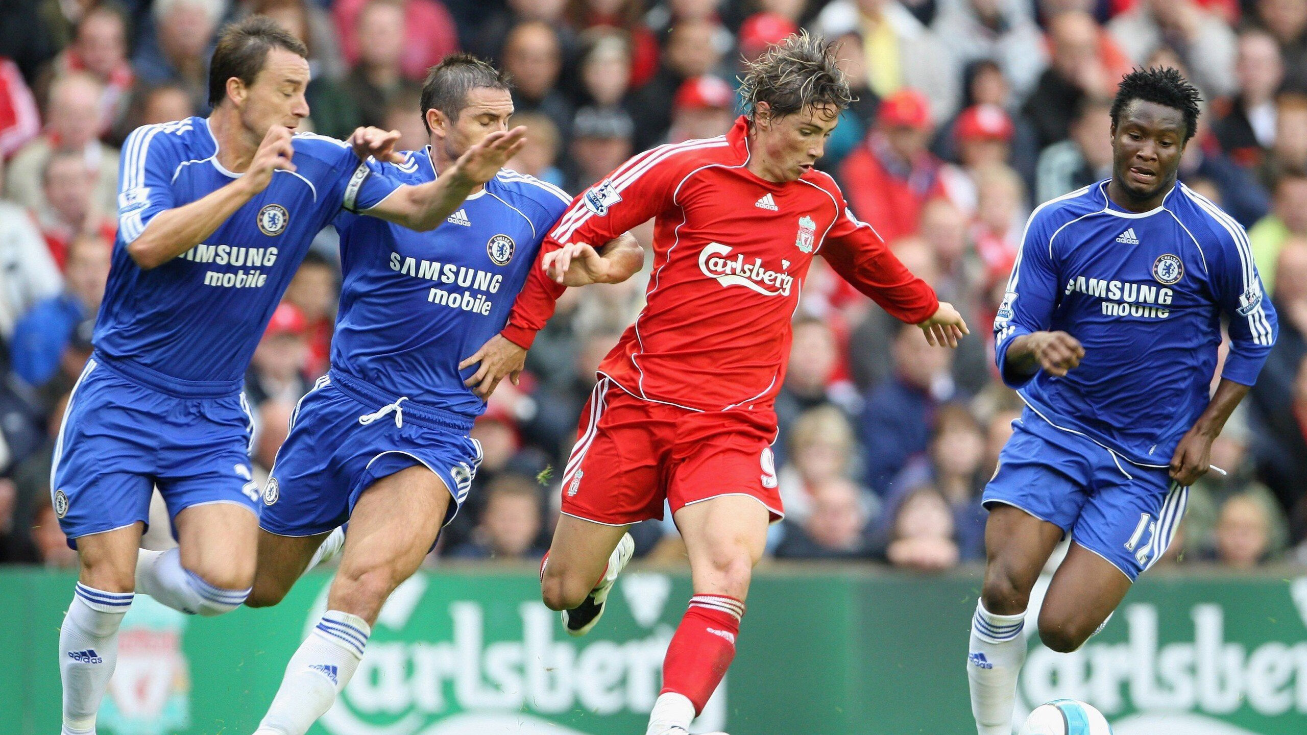 体育双响炮,英超争冠战火燃,尼克斯强势晋级活塞显霸气